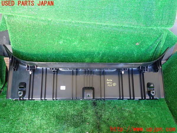 1UPJ-9230787773]ジャガー・XJ(J12LA)ラゲッジトレイ3 中古_2
