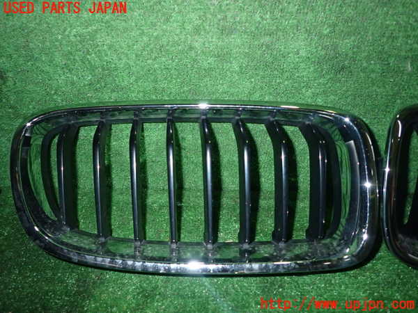 1UPJ-9230791050]BMW 320i(3B20)ラジエターグリル 中古_3