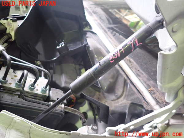 1UPJ-9230791068]BMW 320i(3B20)ボンネットダンパー 中古_2
