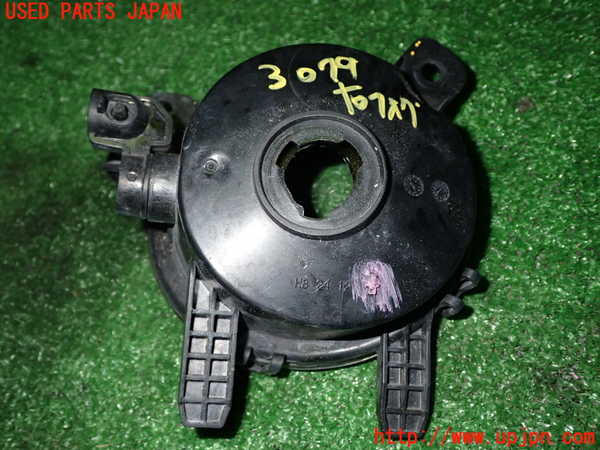 1UPJ-9230791180]BMW 320i(3B20)右フォグ 中古_2