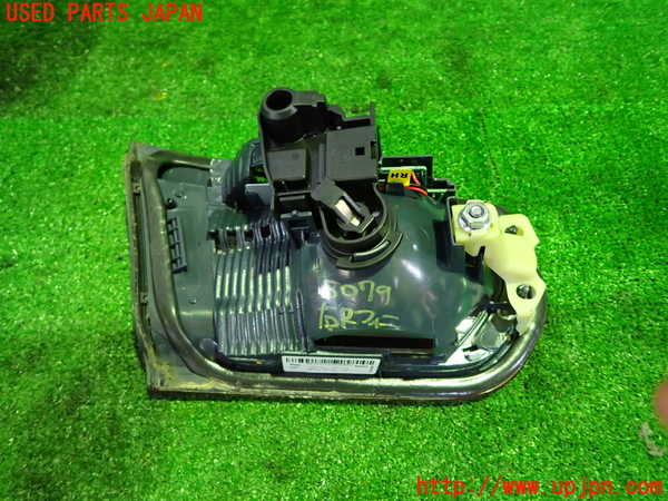1UPJ-9230791550]BMW 320i(3B20)右リアフィニッシャー 中古_3