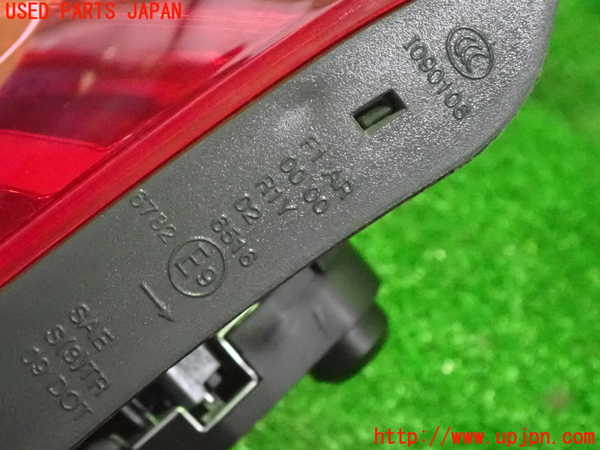 1UPJ-9230791550]BMW 320i(3B20)右リアフィニッシャー 中古_4