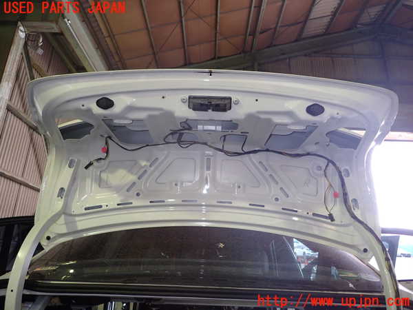 1UPJ-9230791500]BMW 320i(3B20)トランク 中古_5