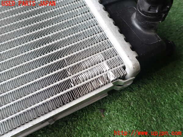 1UPJ-9230792321]BMW 320i(3B20)ラジエーター1 中古_2