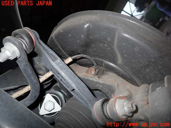 1UPJ-9230794300]BMW 320i(3B20)右リアナックルハブ 中古_2