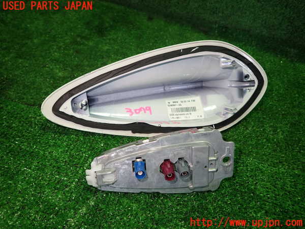 1UPJ-9230796550]BMW 320i(3B20)アンテナ 中古_3