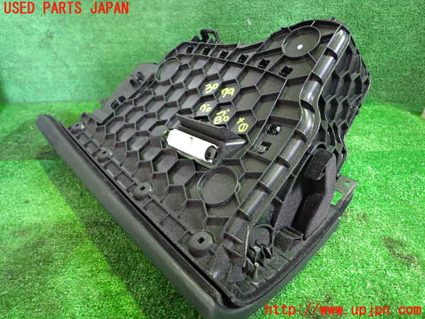 1UPJ-9230797516]BMW 320i(3B20)グローブボックス1 中古_2