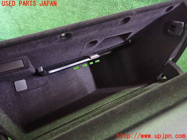 1UPJ-9230797516]BMW 320i(3B20)グローブボックス1 中古_4