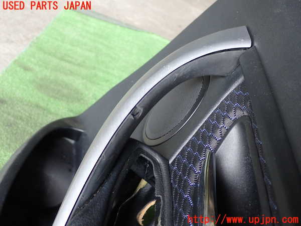 1UPJ-9230791234]BMW 320i(3B20)右前ドア内張り 中古_3