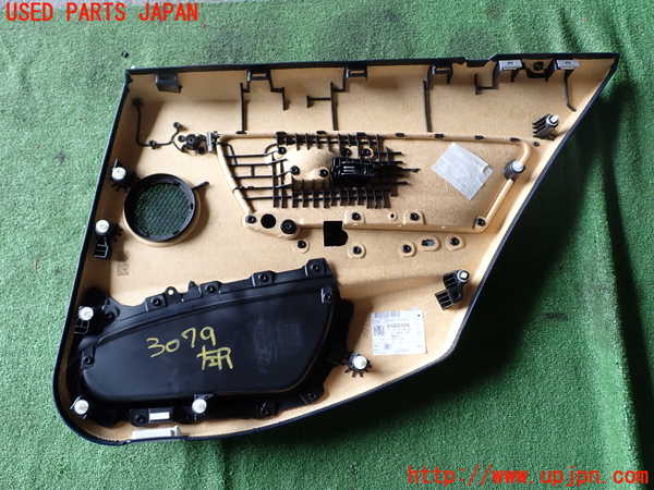 1UPJ-9230791324]BMW 320i(3B20)左後ドア内張り 中古_5