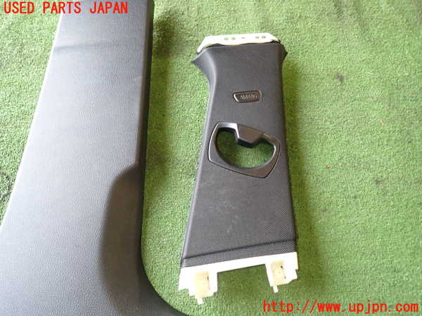 1UPJ-9230797665]BMW 320i(3B20)右センターピラートリム 中古_2
