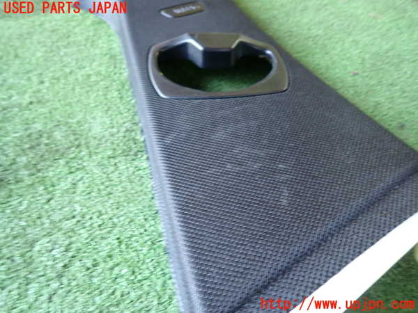 1UPJ-9230797665]BMW 320i(3B20)右センターピラートリム 中古_4