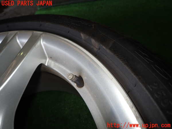 1UPJ-9230799043]BMW 320i(3B20)タイヤ　ホイール　1本③ 255/40R18 中古_4