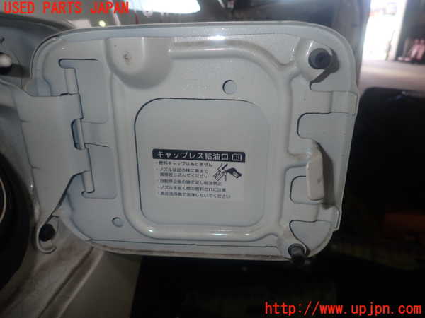 1UPJ-9230801690]セレナ e-POWER C27系(HFC27)フューエルリッド 中古_2