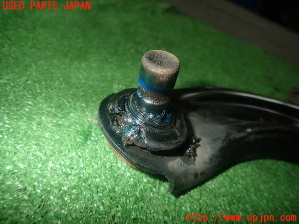 1UPJ-9230805186]セレナ e-POWER C27系(HFC27)左フロントロアアーム1 中古_3