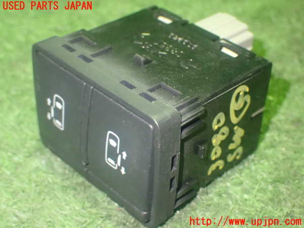1UPJ-9230806310]セレナ e-POWER C27系(HFC27)スイッチ5 (スライドドア) 中古_2