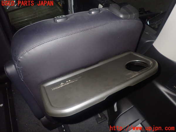 1UPJ-9230807145]セレナ e-POWER C27系(HFC27)右2列目シート 中古_5