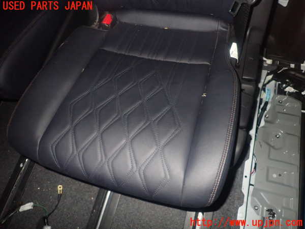 1UPJ-9230807175]セレナ e-POWER C27系(HFC27)左2列目シート 中古_3