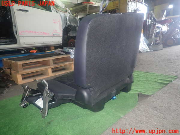 1UPJ-9230807265]セレナ e-POWER C27系(HFC27)左3列目シート 中古_4