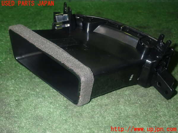 1UPJ-9230807528]セレナ e-POWER C27系(HFC27)エアコン吹き出し口3 真中 中古_5