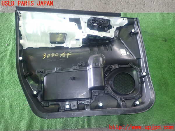1UPJ-9230801234]セレナ e-POWER C27系(HFC27)右前ドア内張り 中古_2