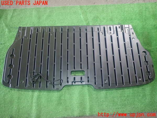 1UPJ-9230807771]セレナ e-POWER C27系(HFC27)ラゲッジトレイ1 中古_2
