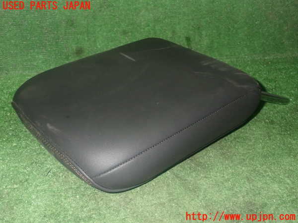 1UPJ-9230807220]セレナ e-POWER C27系(HFC27)3列目ヘッドレスト 中古_3