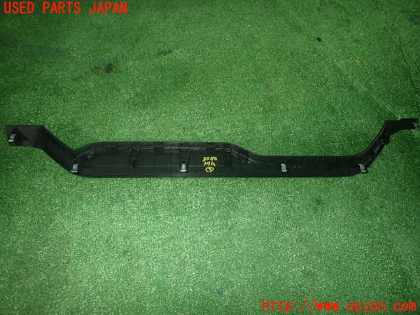 1UPJ-9230807693]セレナ e-POWER C27系(HFC27)内装トリム類3 中古_2