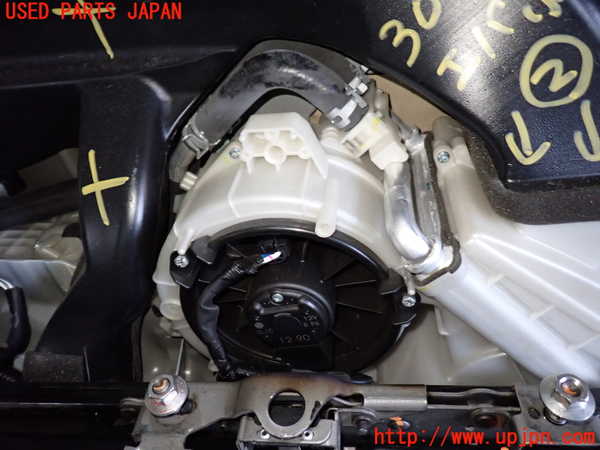 1UPJ-9230816082]ヴェルファイア(ANH20W)エバポレーター2 (リヤ) 中古_2