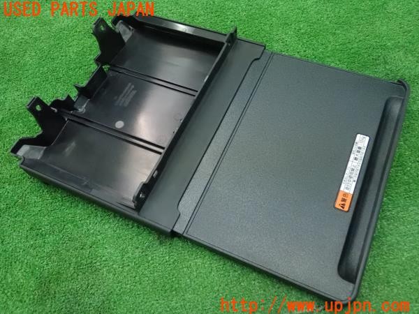 3UPJ=9230820652]サクシード バン ハイブリッド(NHP160V)純正 55626-52020 ダッシュボードテーブル 中古_3