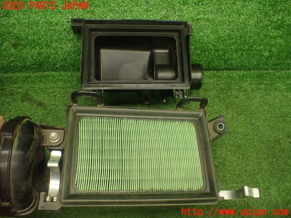 1UPJ-9230822560]サクシード バン ハイブリッド(NHP160V)エアクリーナーボックス 中古_3