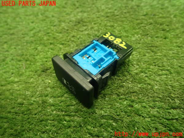 1UPJ-9230826308]サクシード バン ハイブリッド(NHP160V)スイッチ3 (VSC OFF) 中古_2
