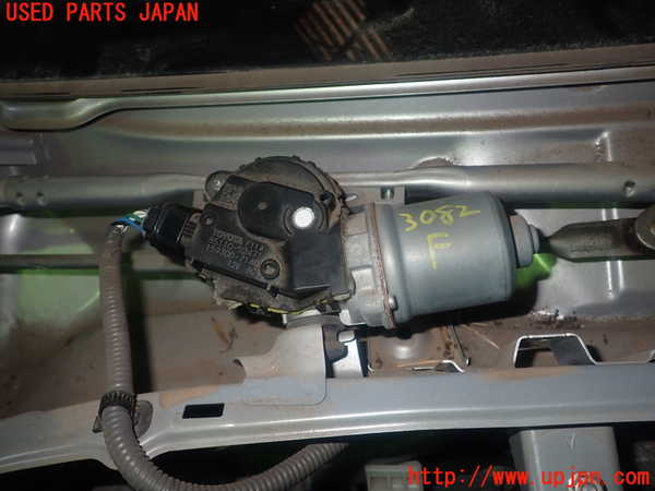 1UPJ-9230826770]サクシード バン ハイブリッド(NHP160V)フロントワイパーモーター 中古_2