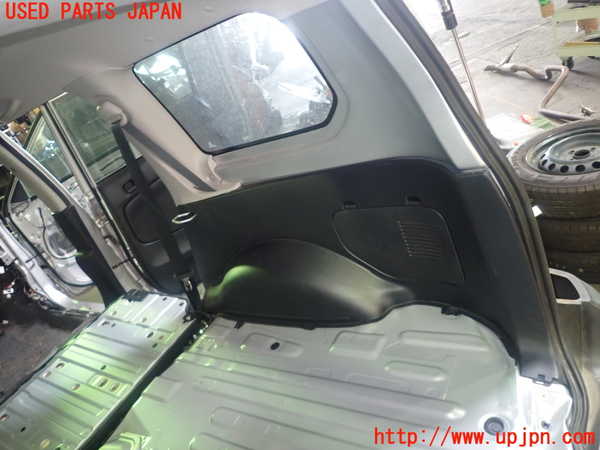 1UPJ-9230827675]サクシード バン ハイブリッド(NHP160V)右リアピラートリム 中古_4