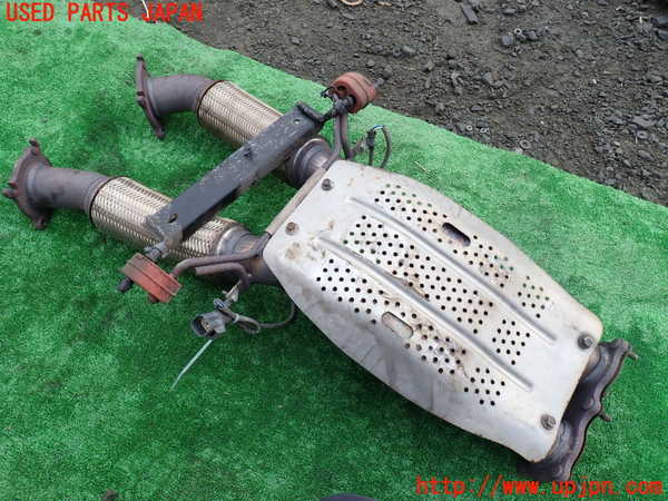 1UPJ-9230832661]ランドローバー・フリーランダー2(LF32)触媒1 中古_2