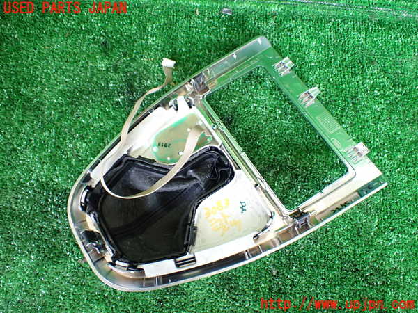 1UPJ-9230837575]ランドローバー・フリーランダー2(LF32)シフトブーツ 中古_3