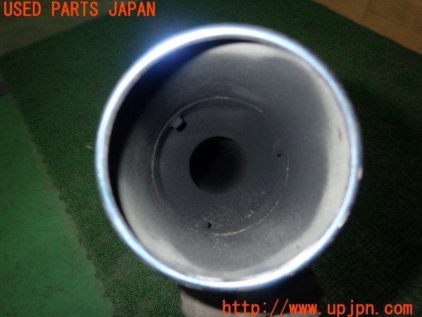 3UPJ=9230840152]ハイエースワゴン(KZH106W)TRUST トラスト 03S04412 リアマフラー 中古_4