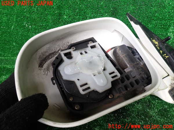 1UPJ-9230841212]ハイエースワゴン100系(KZH106W)左ドアミラー 中古_4