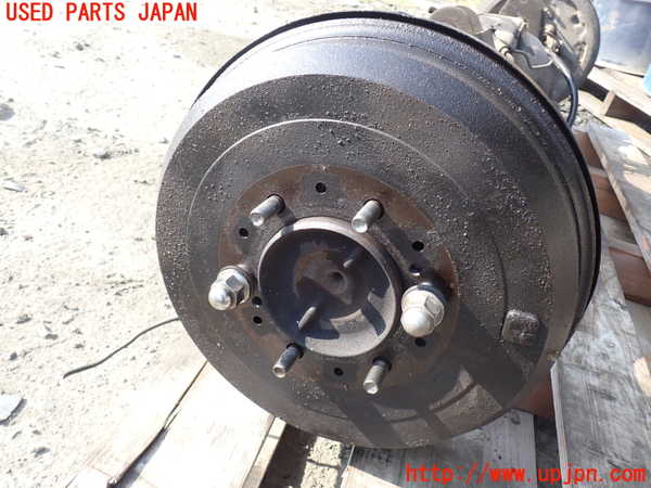 1UPJ-9230844400]ハイエースワゴン100系(KZH106W)リアデフホーシング 中古_4