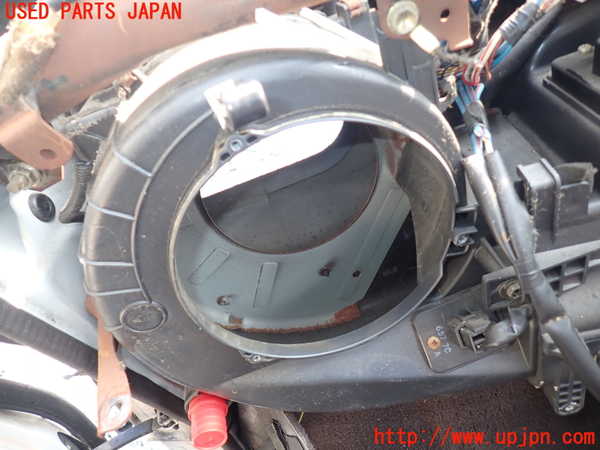 1UPJ-9230846081]ハイエースワゴン100系(KZH106W)エバポレーター1 (フロント) 中古_2