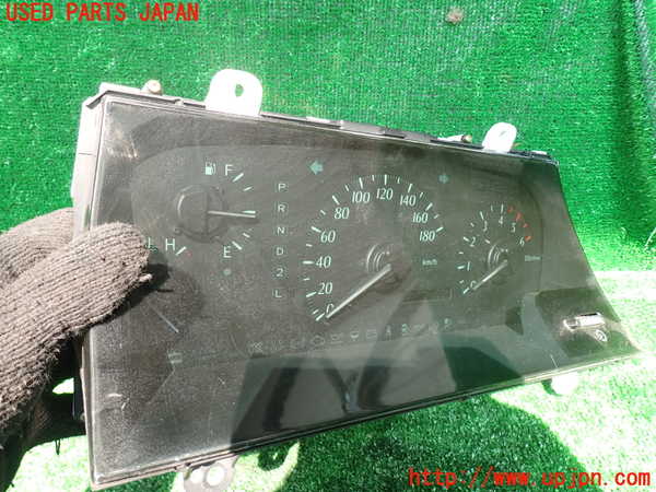 1UPJ-9230846170]ハイエースワゴン100系(KZH106W)スピードメーター 中古_2