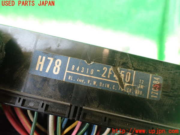 1UPJ-9230846720]ハイエースワゴン100系(KZH106W)コンビネーションスイッチ 中古_5