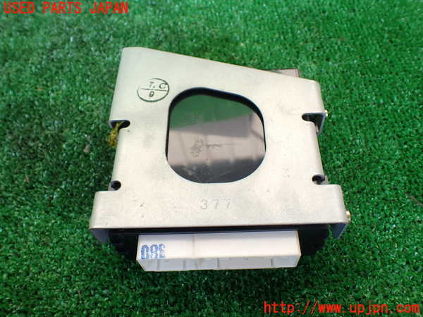 1UPJ-9230846125]ハイエースワゴン100系(KZH106W)ABSコンピューター 中古_3