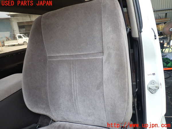 1UPJ-9230847065]ハイエースワゴン100系(KZH106W)助手席シート 中古_2