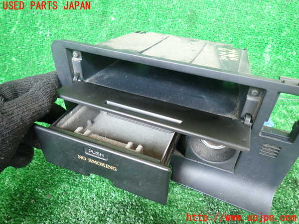 1UPJ-9230847841]ハイエースワゴン100系(KZH106W)小物入れ1 中古_2