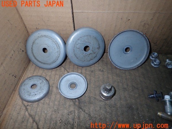 3UPJ=9230850720]ハイラックスサーフ(YN130G)ネジ・ナット・ステー類 セット ジャンク_2