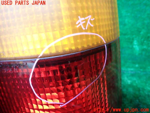 1UPJ-9230851530]ハイラックスサーフ N130系 4ドア(YN130G)右テールランプ 中古_2