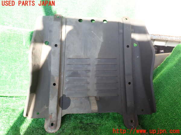 1UPJ-9230851721]ハイラックスサーフ N130系 4ドア(YN130G)アンダーカバー1 中古_2