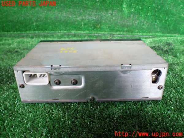 1UPJ-9230856470]ハイラックスサーフ N130系 4ドア(YN130G)ラジオ 中古_3