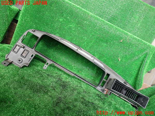 1UPJ-9230857510]ハイラックスサーフ N130系 4ドア(YN130G)メーターフード 中古_5